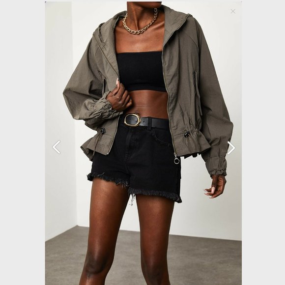 Gray Bat Raincoat with Drawstring Waist - Picture 3 of 12